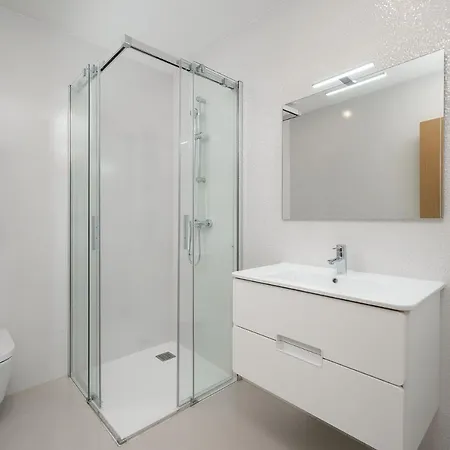 3 Bed In * 라고스